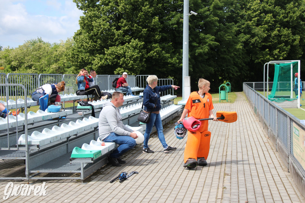 Hokejowy piknik na osiedlu Przyjaźń. Działo się sporo
