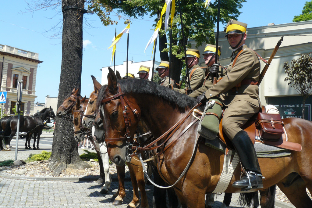 Odsłonięcie tablicy poświęconej dowódcy pułku