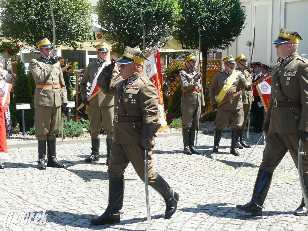 Odsłonięcie tablicy poświęconej dowódcy pułku