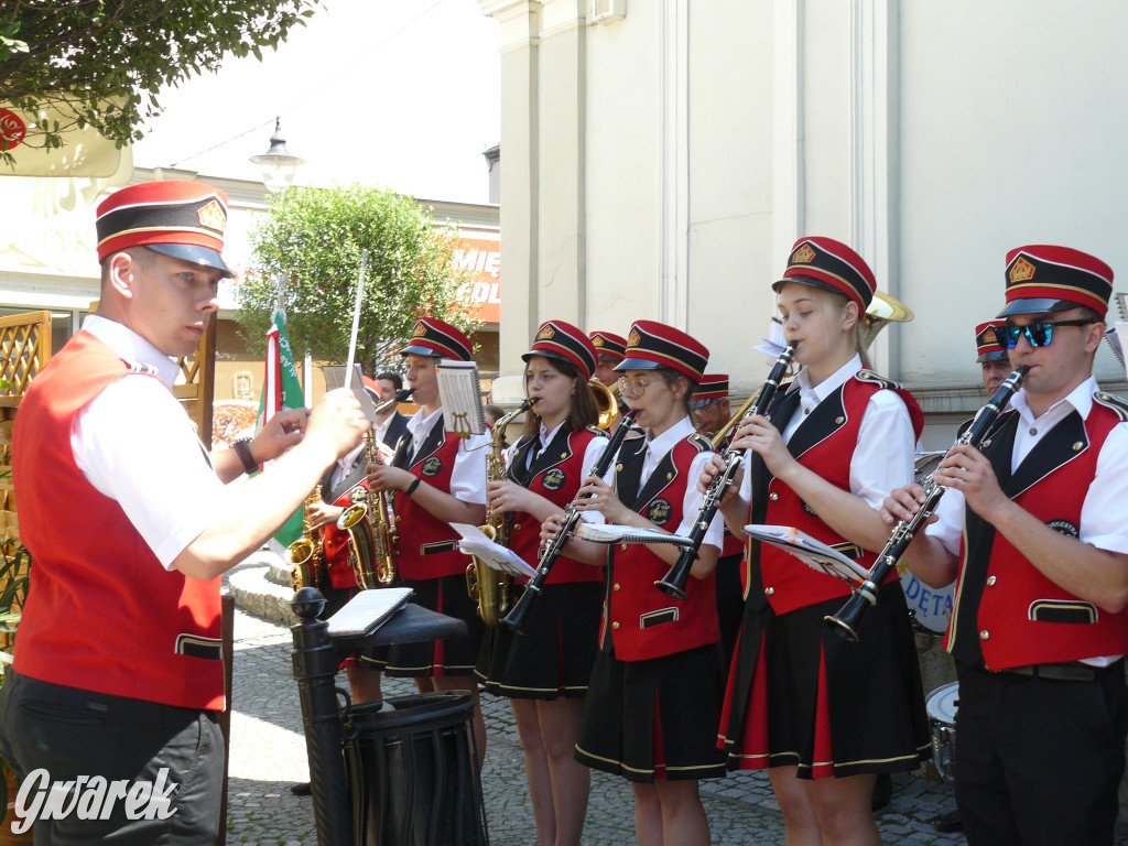 Odsłonięcie tablicy poświęconej dowódcy pułku