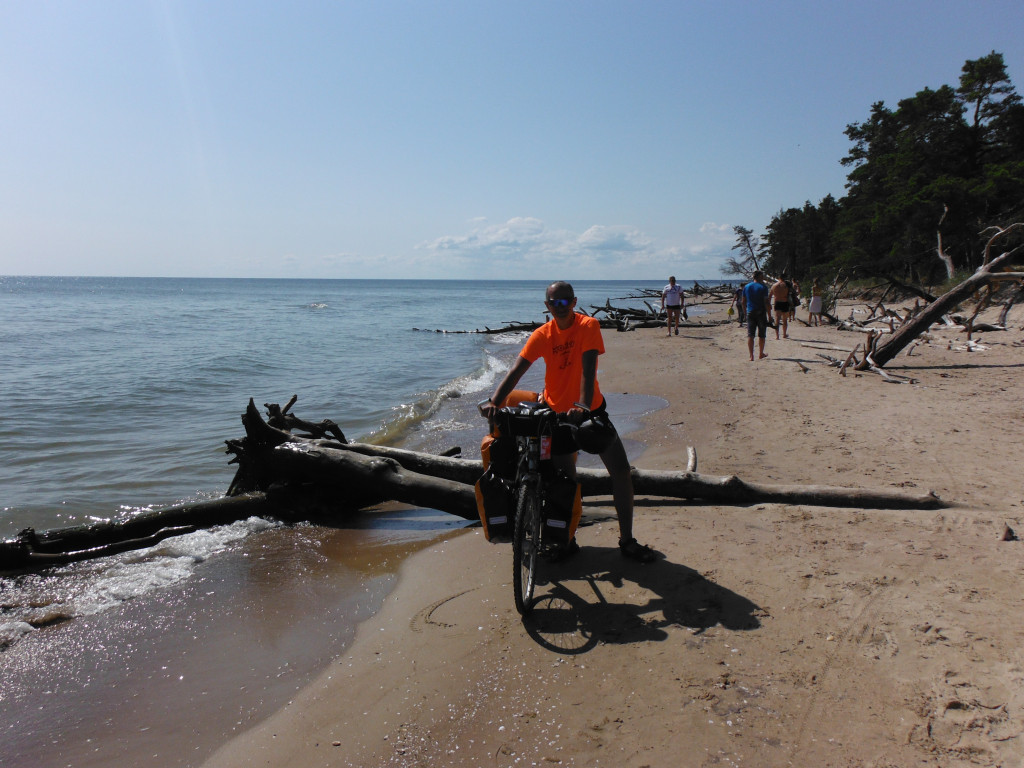 Wakacje na rowerze: sakwy, survival i wolność