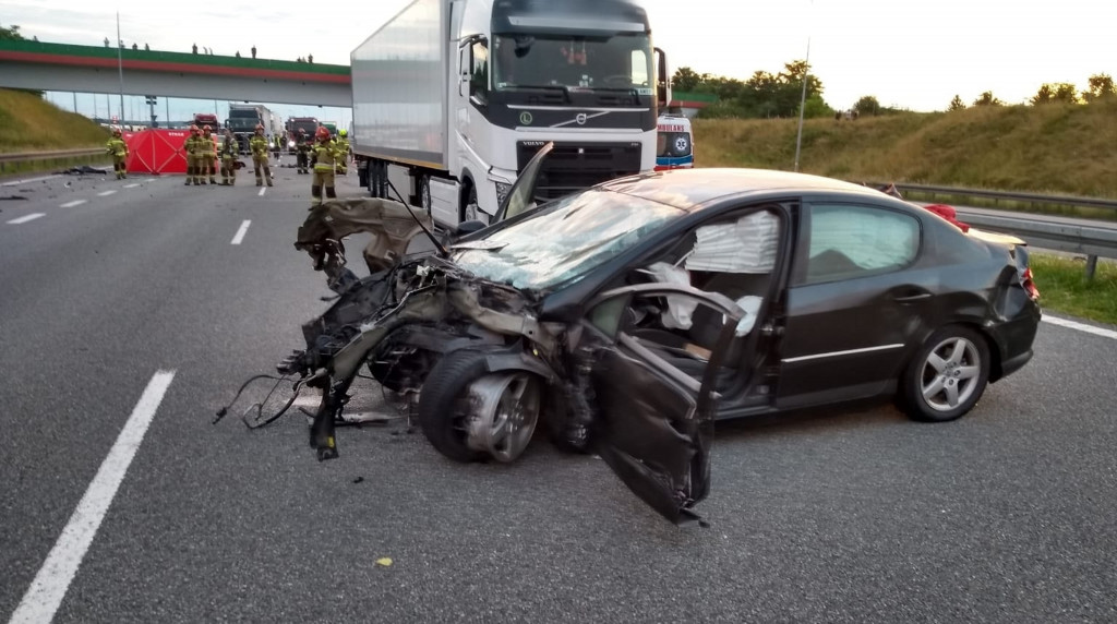 Śmiertelny wypadek na A1. Kierowca zginął na miejscu