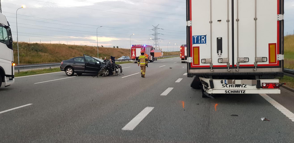 Śmiertelny wypadek na A1. Kierowca zginął na miejscu