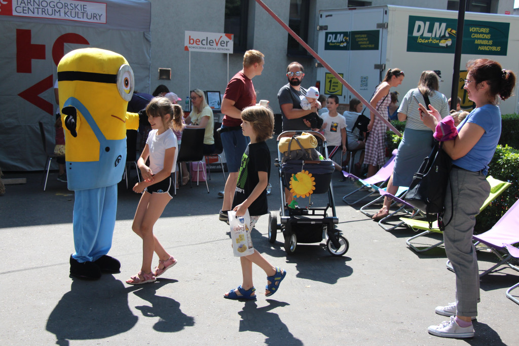 Śniadanie na świeżym lufcie: piknikowo i radośnie