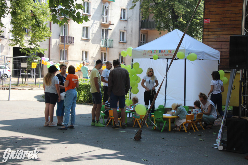 Śniadanie na świeżym lufcie: piknikowo i radośnie