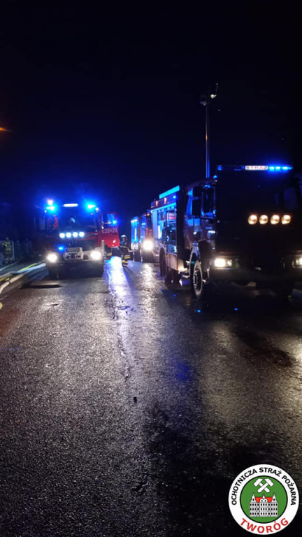 Burzowo: zalane ulice, piwnice, powalone drzewa