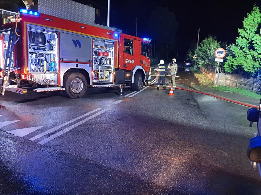 Burzowo: zalane ulice, piwnice, powalone drzewa