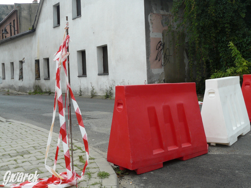 Zapadliska w rejonie ul. Dolnej i T. Królika