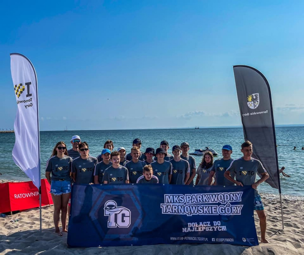 Wpław z Helu do Gdyni. Zawodnicy MKS Park Wodny dali radę!