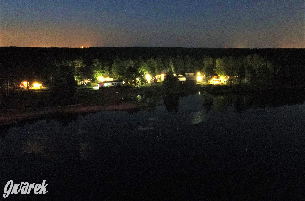 Zalew Nakło-Chechło w letni wieczór