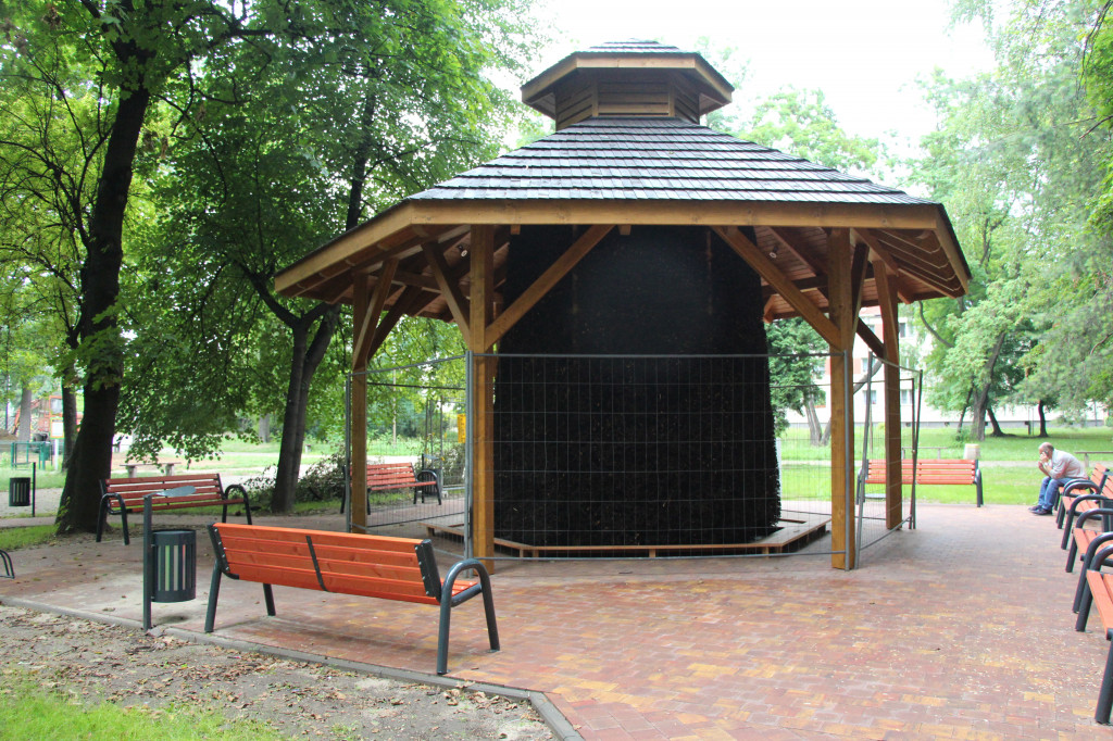 Tężnia solankowa prawie gotowa