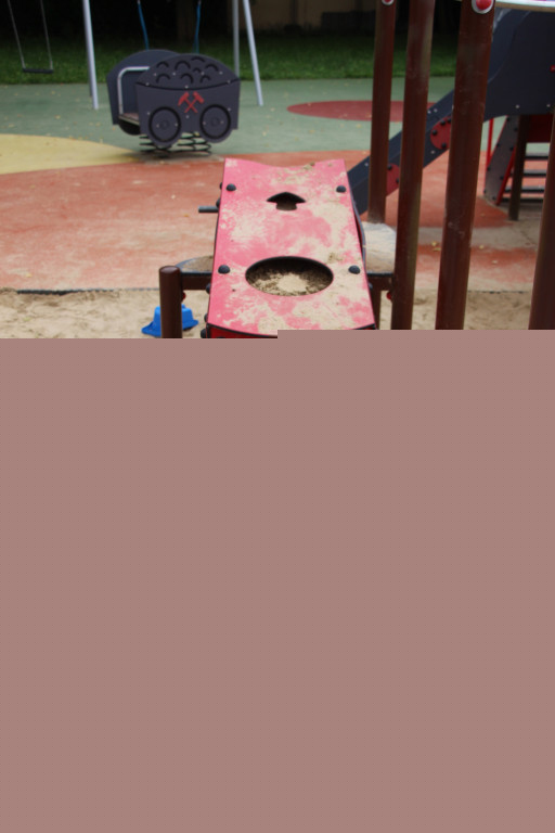 Plac zabaw z gwarkami i wagonikami