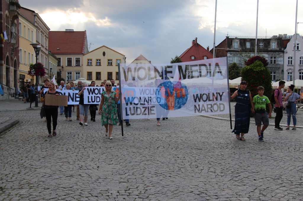 Tarnowskie Góry. Protest w obronie wolnych mediów