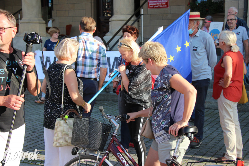 Tarnowskie Góry. Protest w obronie wolnych mediów