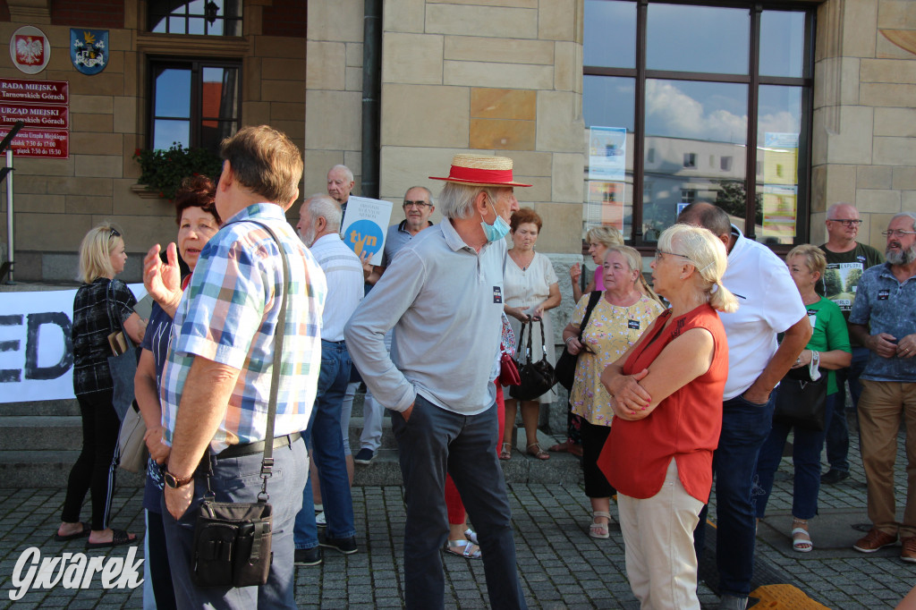 Tarnowskie Góry. Protest w obronie wolnych mediów