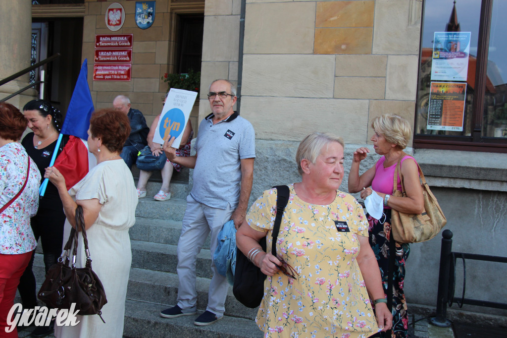 Tarnowskie Góry. Protest w obronie wolnych mediów