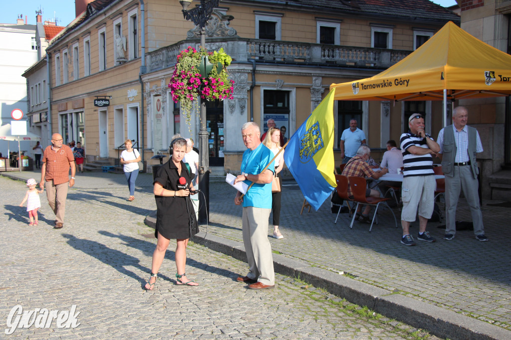 Tarnowskie Góry. Protest w obronie wolnych mediów