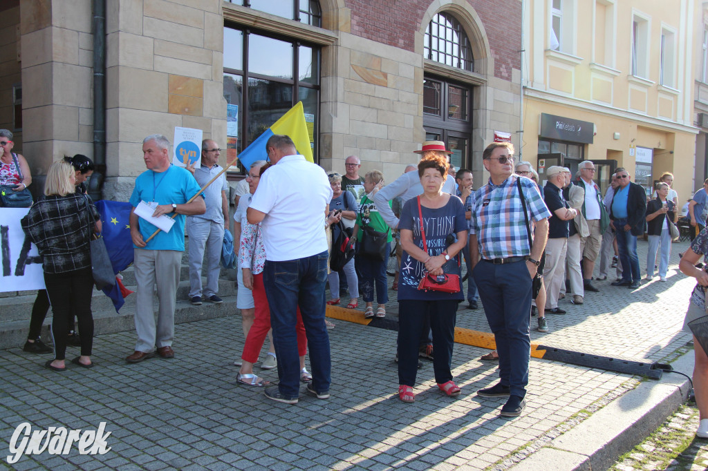 Tarnowskie Góry. Protest w obronie wolnych mediów