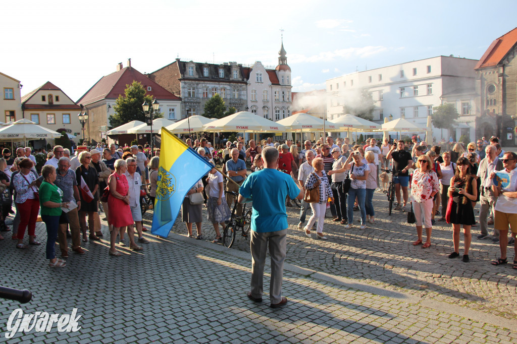 Tarnowskie Góry. Protest w obronie wolnych mediów
