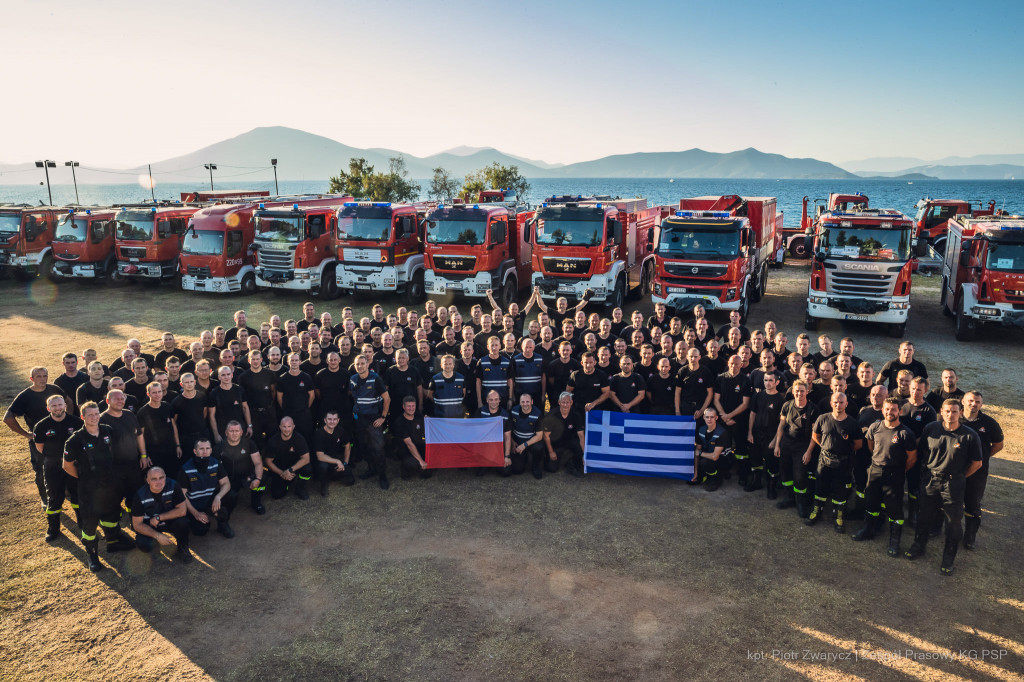 Strażacy w Grecji w obiektywie Piotra Zwarycza