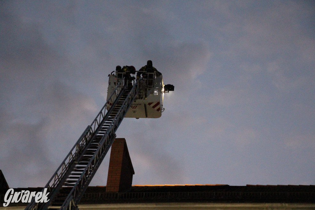 Tarnowskie Góry. Pożar kamienicy, ewakuowano 25 osób
