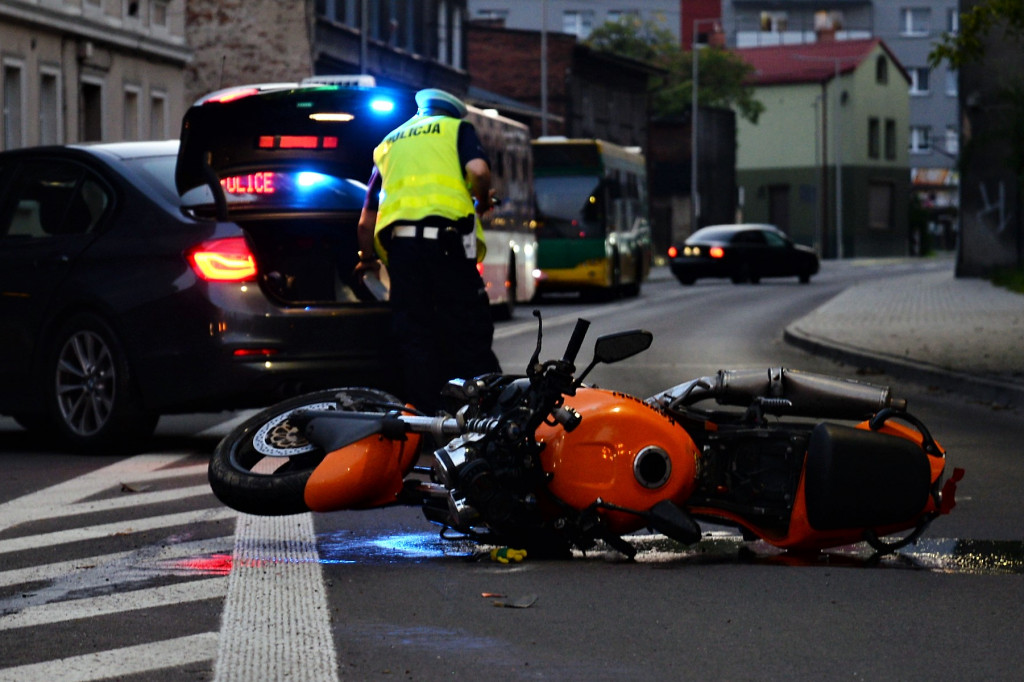 Tarnowskie Góry. Wypadek motocyklisty