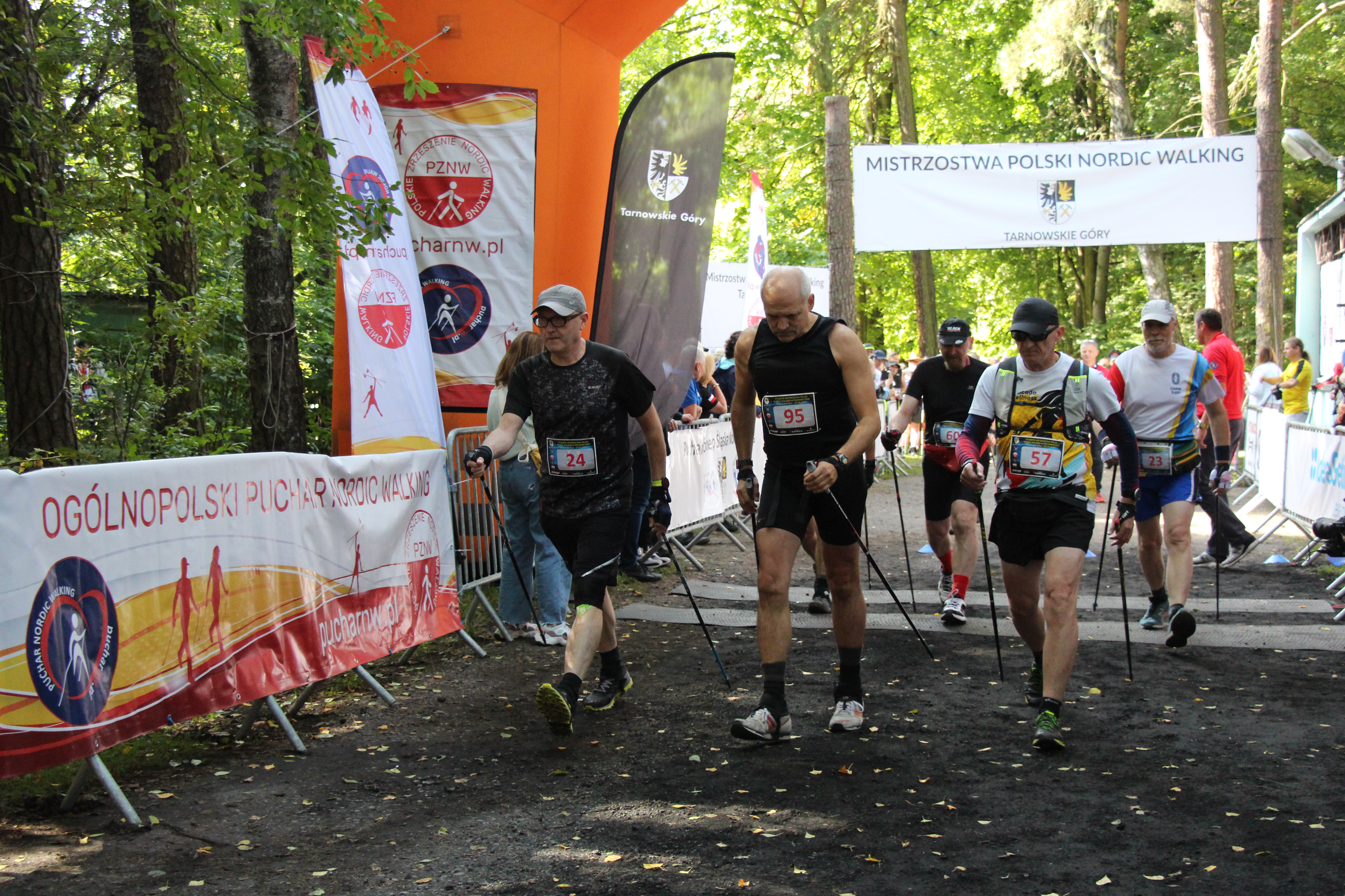 Tarnowskie Góry. Mistrzostwa Polski, kije i banany