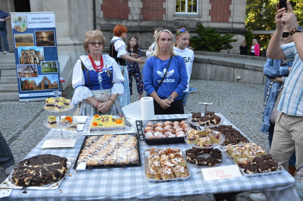 Gyburstag kołoca w Świerklańcu czyli festiwal śląskiego ciasta