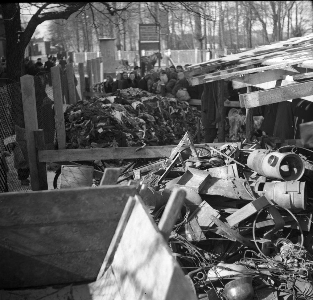 Tarnowskie Góry. Kto pamięta targ przy Sienkiewicza?