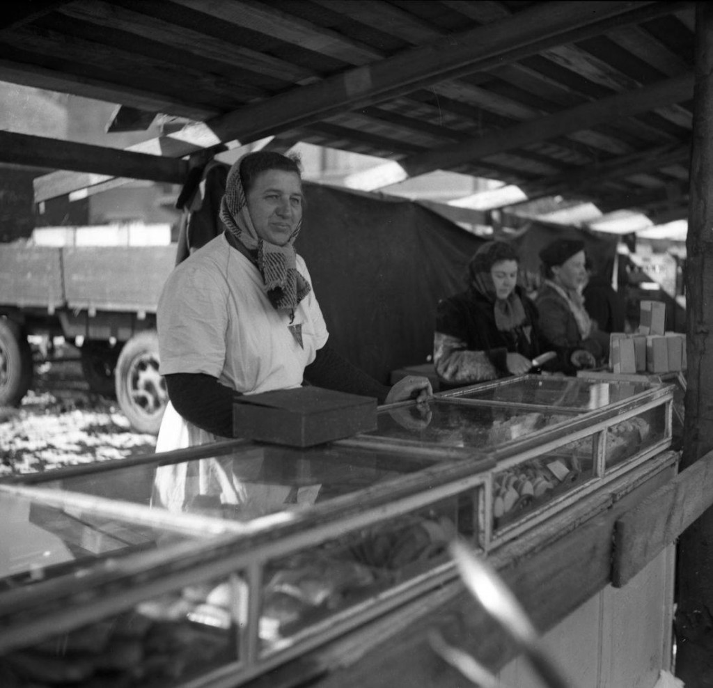 Tarnowskie Góry. Kto pamięta targ przy Sienkiewicza?