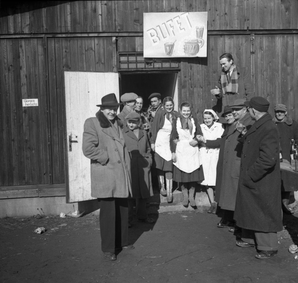 Tarnowskie Góry. Kto pamięta targ przy Sienkiewicza?