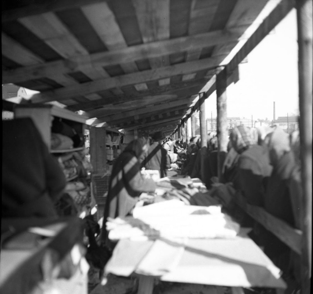 Tarnowskie Góry. Kto pamięta targ przy Sienkiewicza?