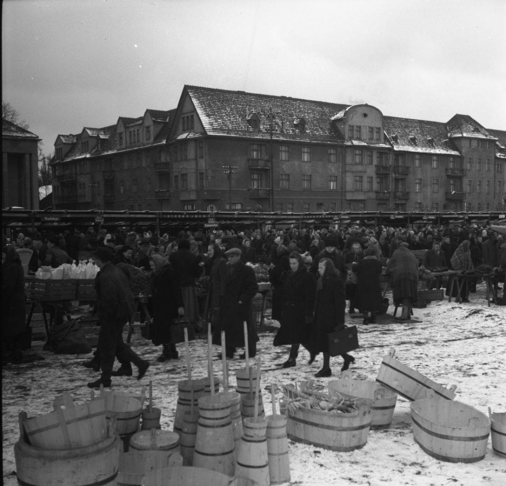 Tarnowskie Góry. Kto pamięta targ przy Sienkiewicza?
