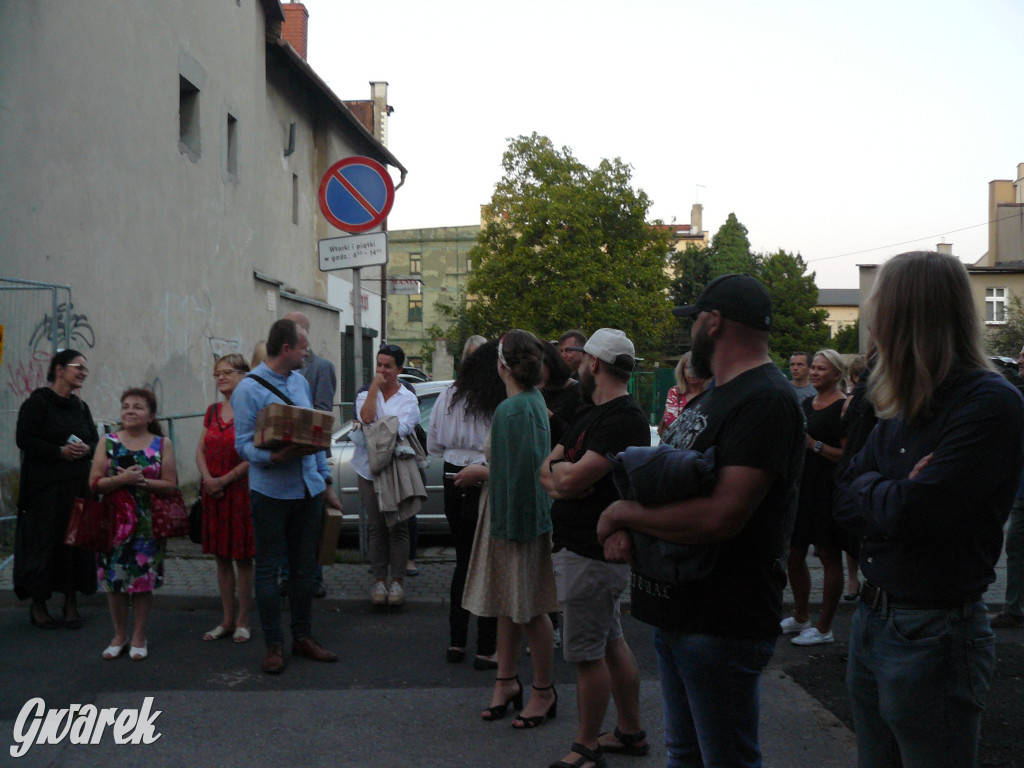 Kurna Chata. Licznik i zegar z kukułką