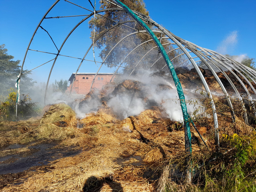 Pożar słomy przy stadninie. Akcja trwała 8 godzin