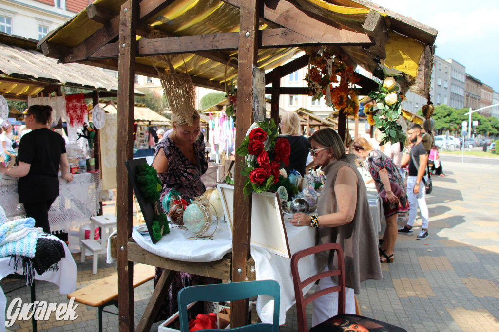 Jarmark rękodzieła na pl. Wolności
