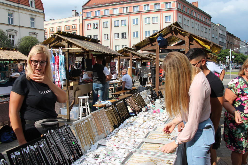 Jarmark rękodzieła na pl. Wolności