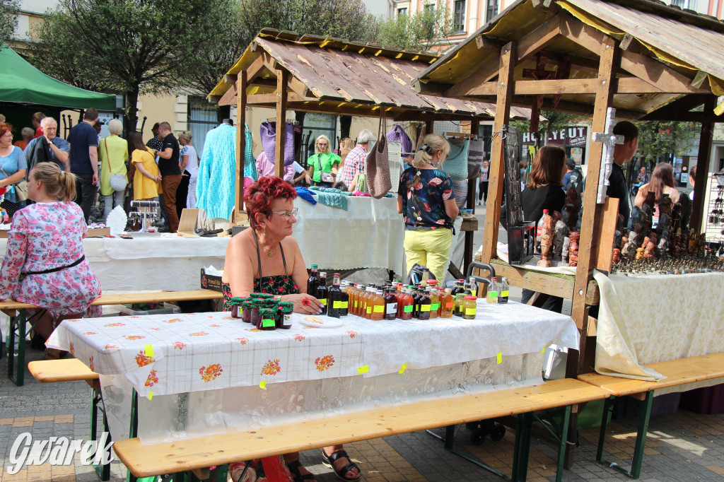 Jarmark rękodzieła na pl. Wolności