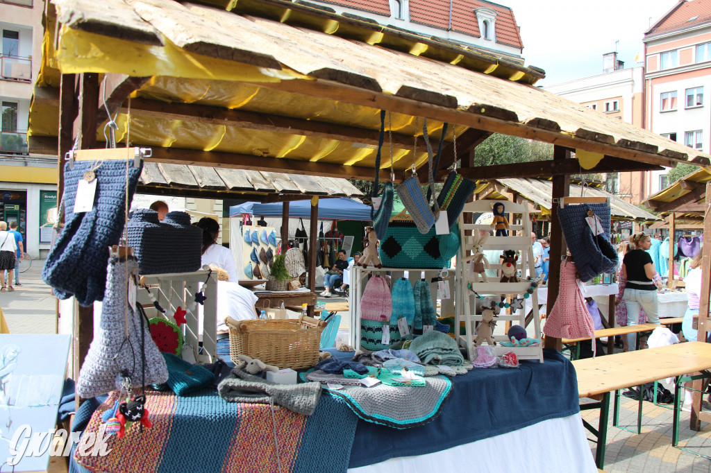Jarmark rękodzieła na pl. Wolności