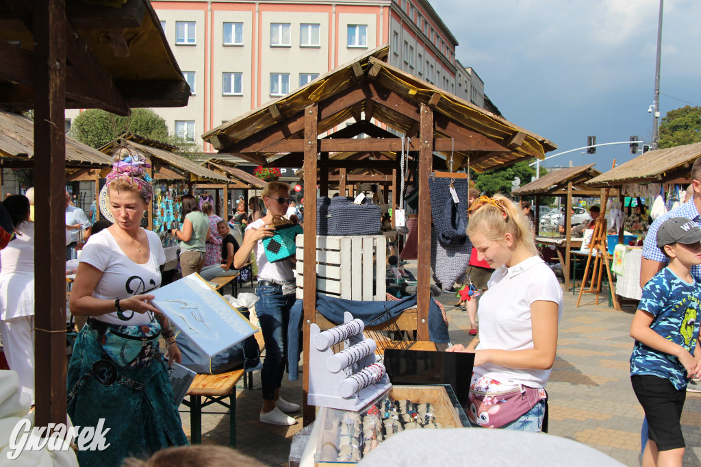 Jarmark rękodzieła na pl. Wolności