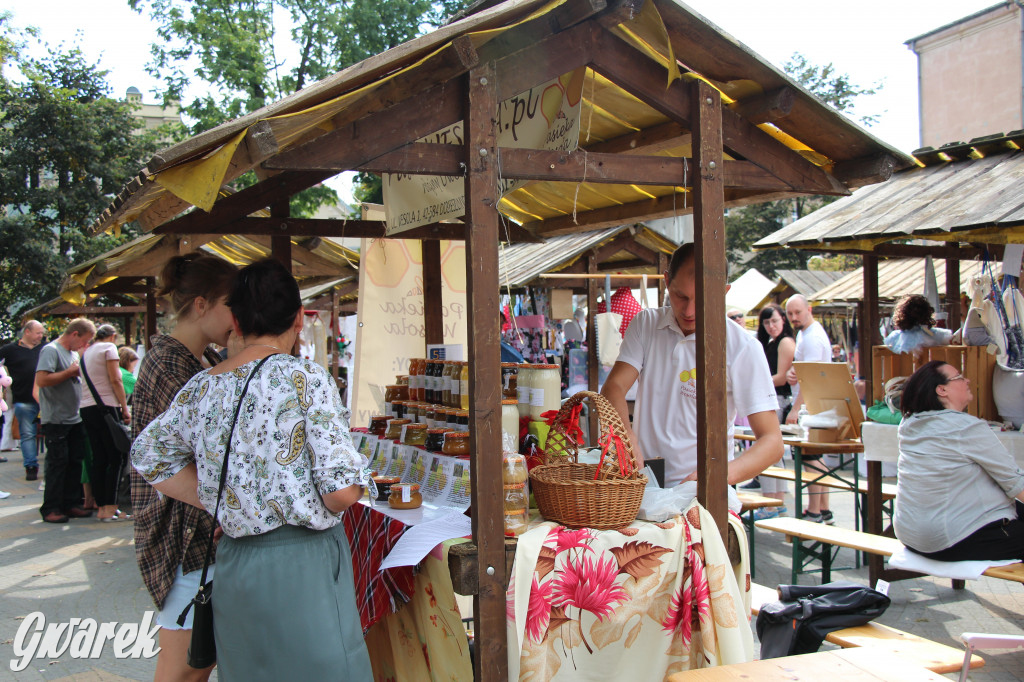 Jarmark rękodzieła na pl. Wolności