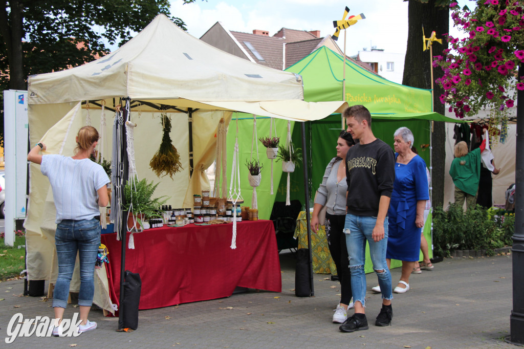 Jarmark rękodzieła na pl. Wolności