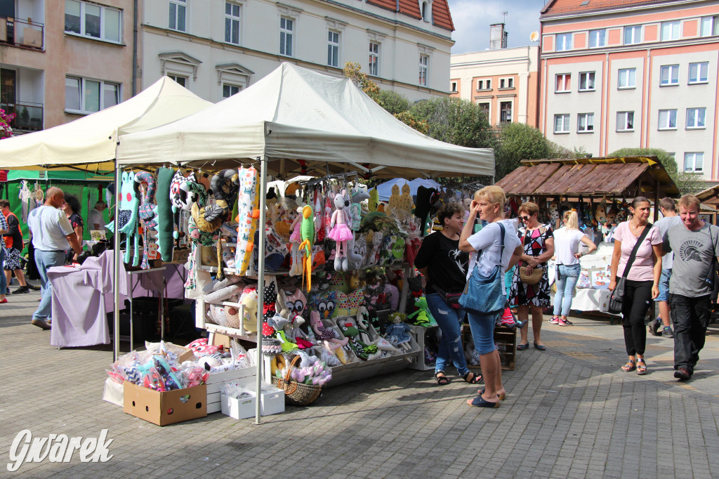 Jarmark rękodzieła na pl. Wolności
