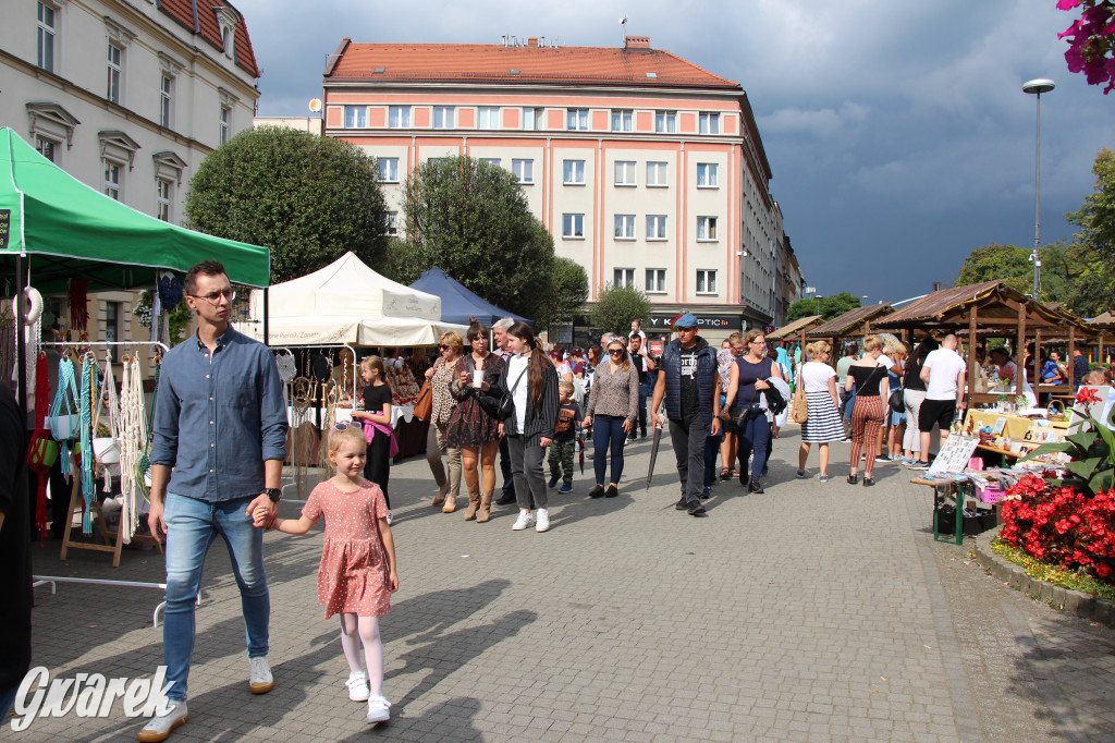 Jarmark rękodzieła na pl. Wolności