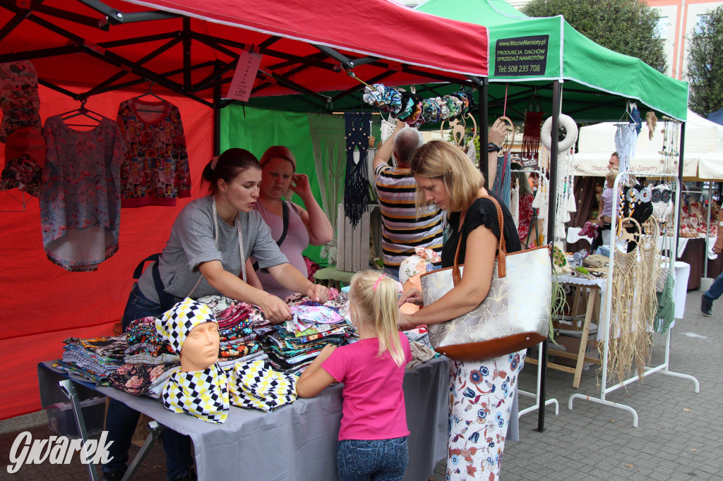 Jarmark rękodzieła na pl. Wolności