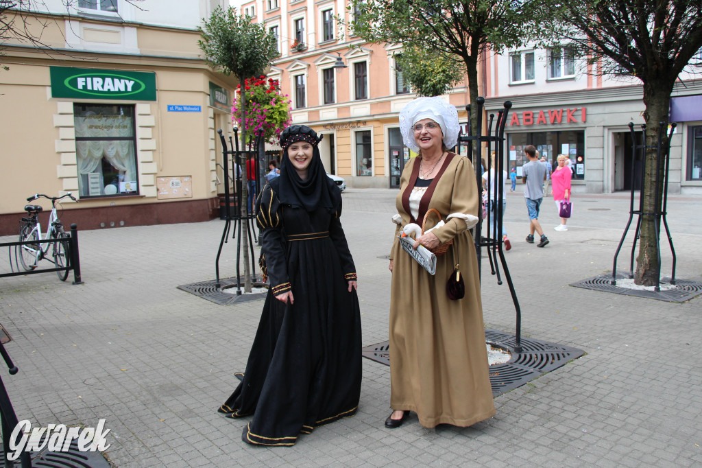 Selfie z Sobieskim zamiast historycznego pochodu