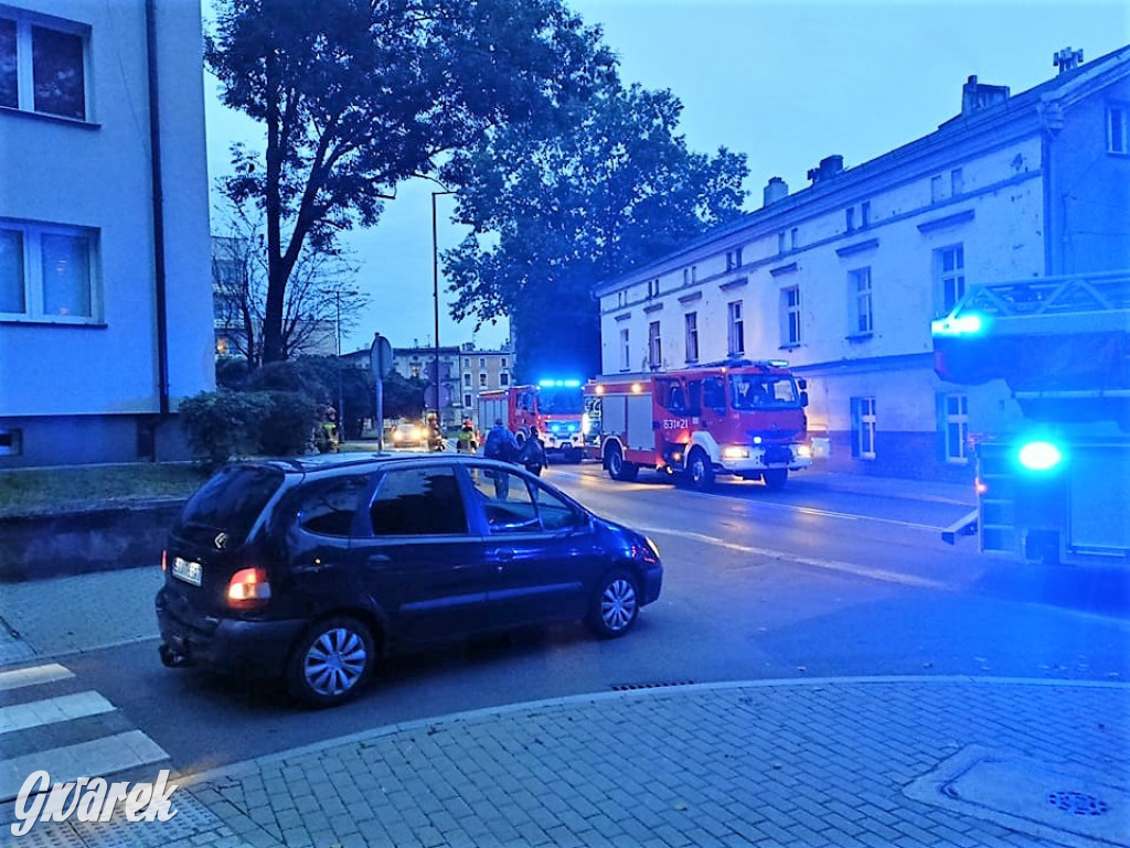 Tarnowskie Góry. Z okna wydobywał się dym