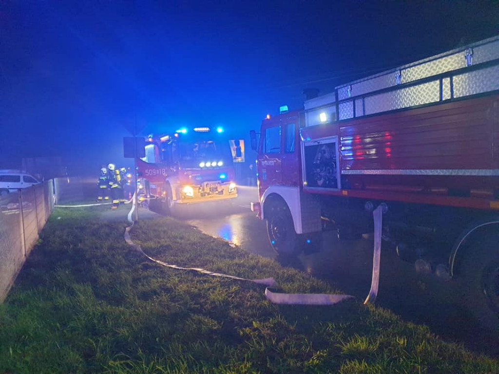 Nocny pożar stolarni