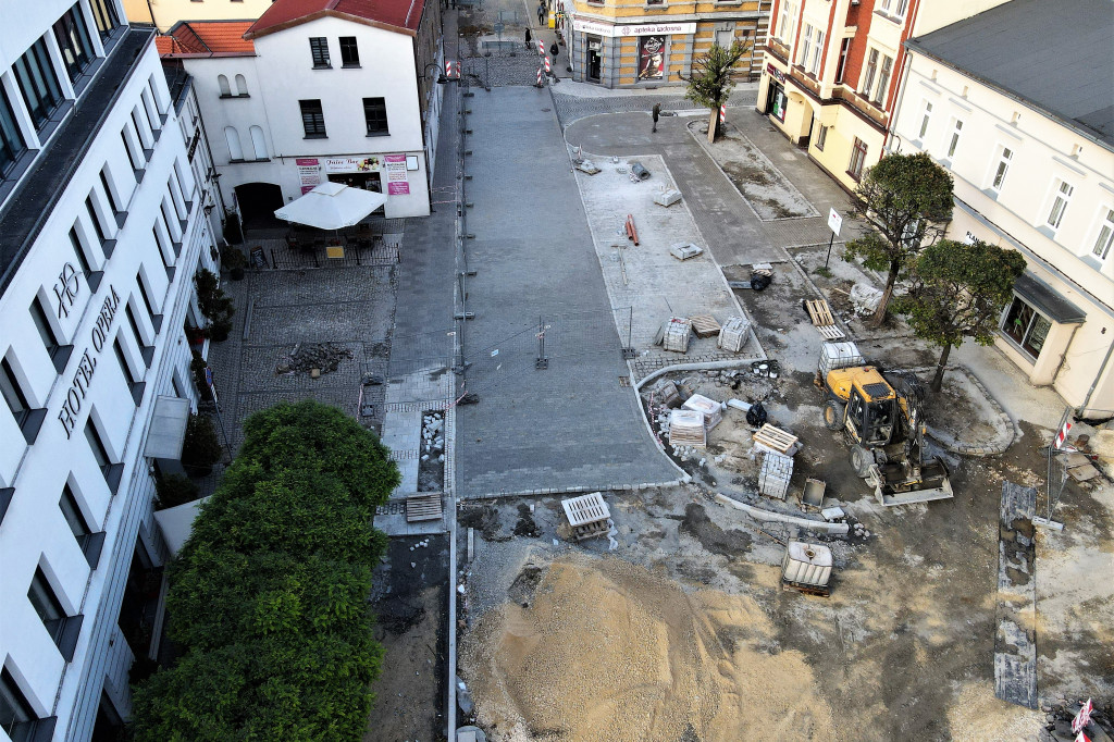 Tarnowskie Góry. Zamkowa po dwóch miesiącach remontu