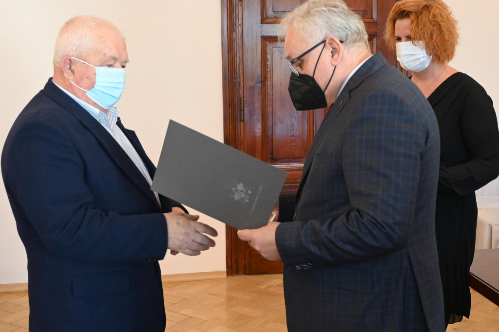 Platynowe i diamentowe małżeńskie pary